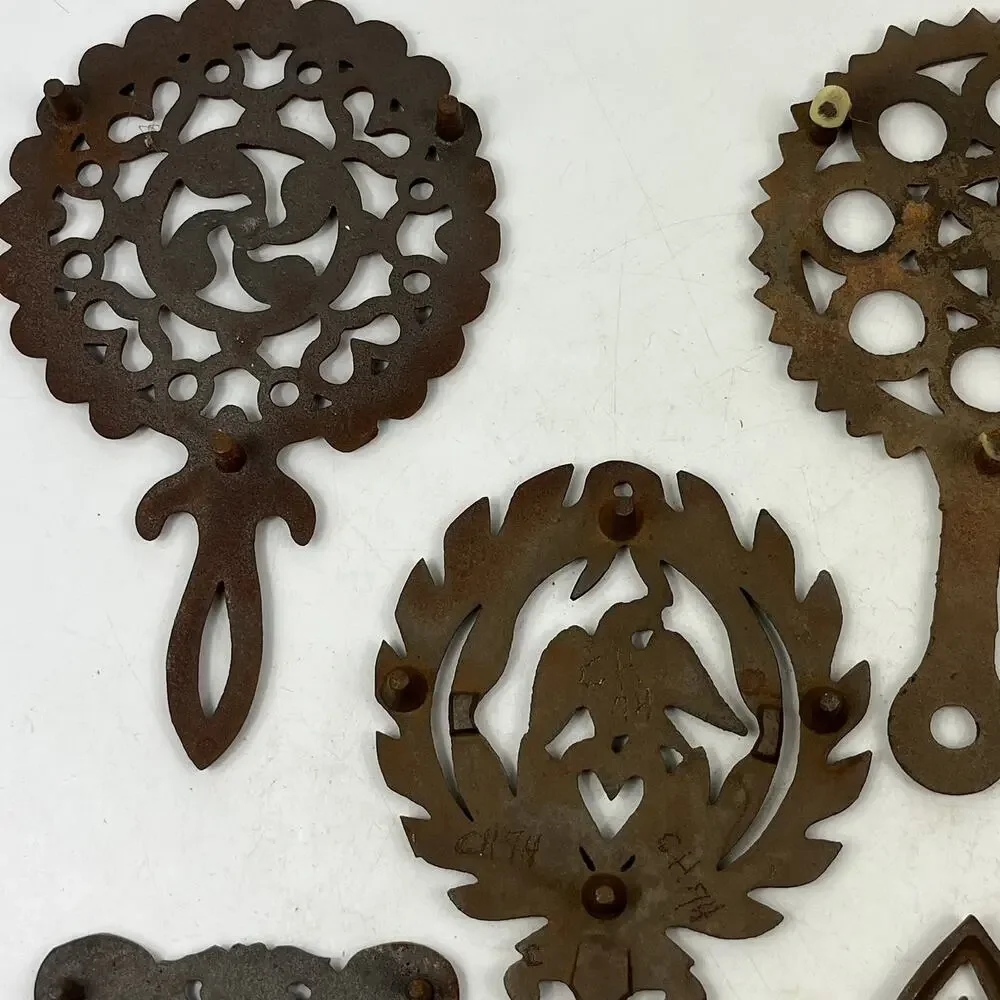 Unbranded vintage cast